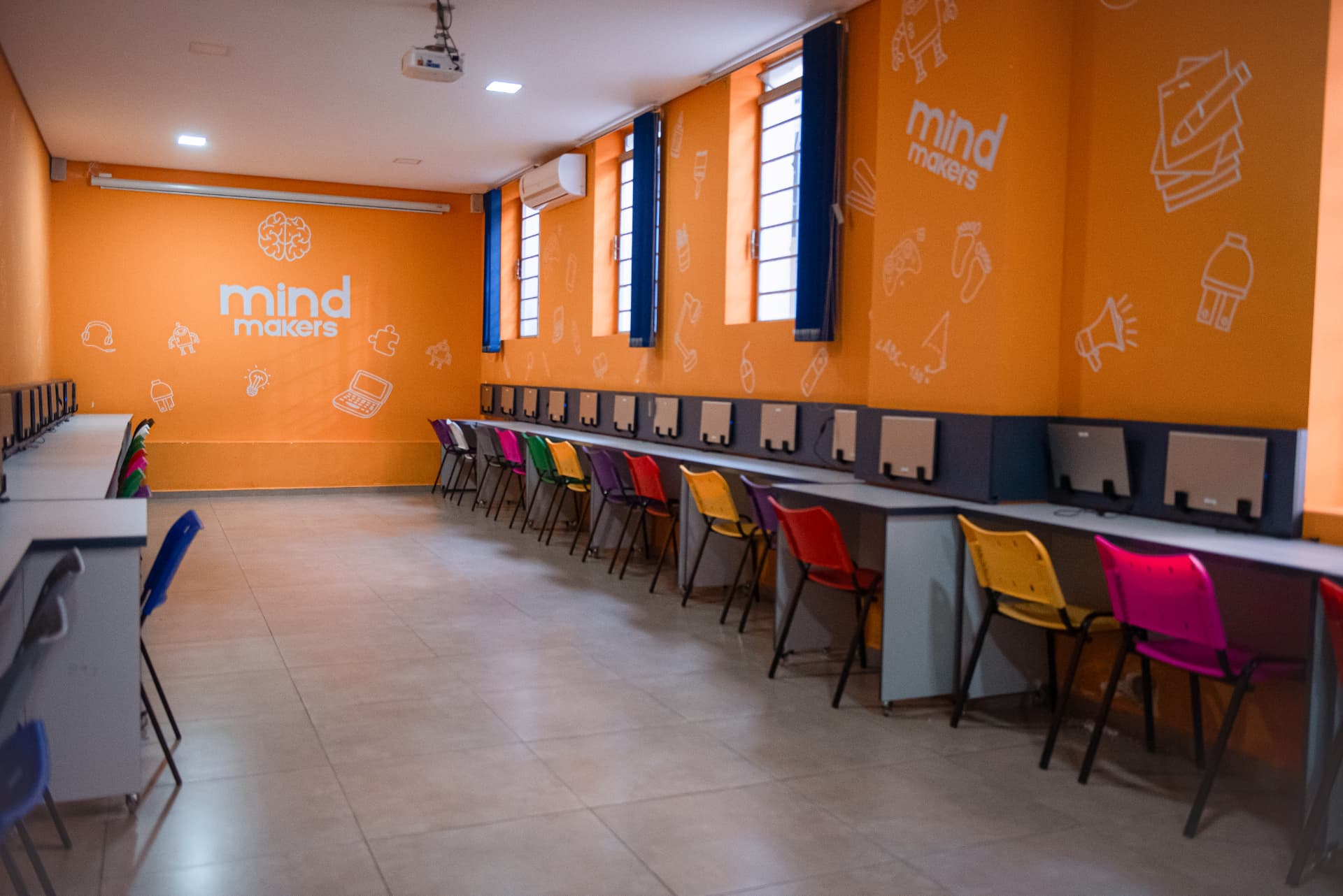 MindMakers – Sala de Informática — Colégio Sion Ipiranga